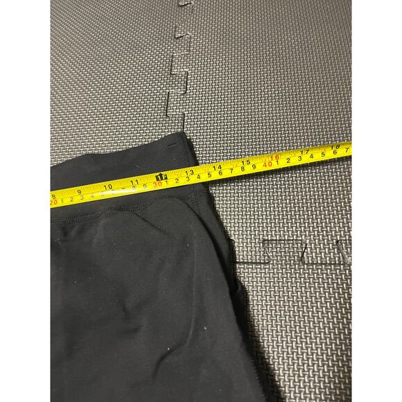 Lululemon women's sweatpant shorts sweat shorts black size 2 baggy wide - Picture 5 of 7